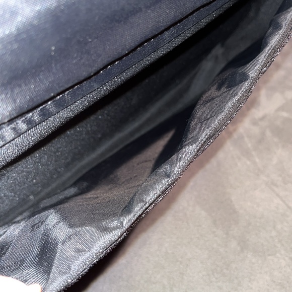 Targus Laptop Bag Classic Slim Briefcase Messenger Bag,Foam Padded Laptop Case - Picture 14 of 15